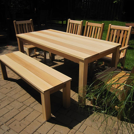 Table extérieure en bois massif pour repas en plein air BOSK